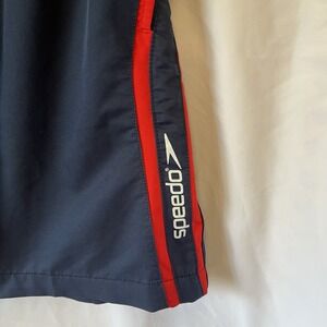 SPEEDO Mens L Swim Trunks Red Stripe Board Shorts Drawstring Lined Quick Dry